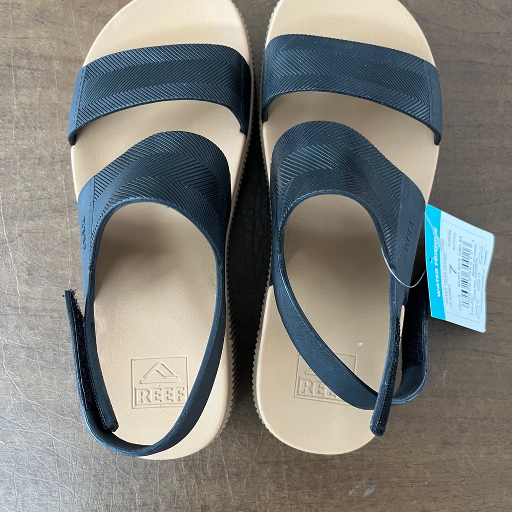 Reef Water Vista Higher Black and Tan Water Sandals Casual Comfort